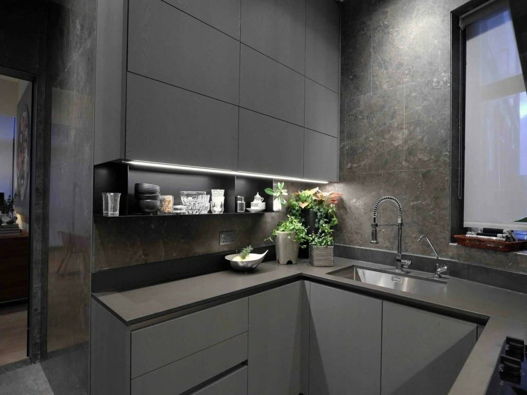 photo 5 — Island Crest, Sai Ying Pun