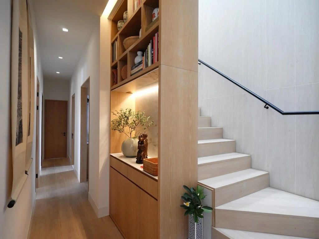 photo 10 — Island Crest, Sai Ying Pun