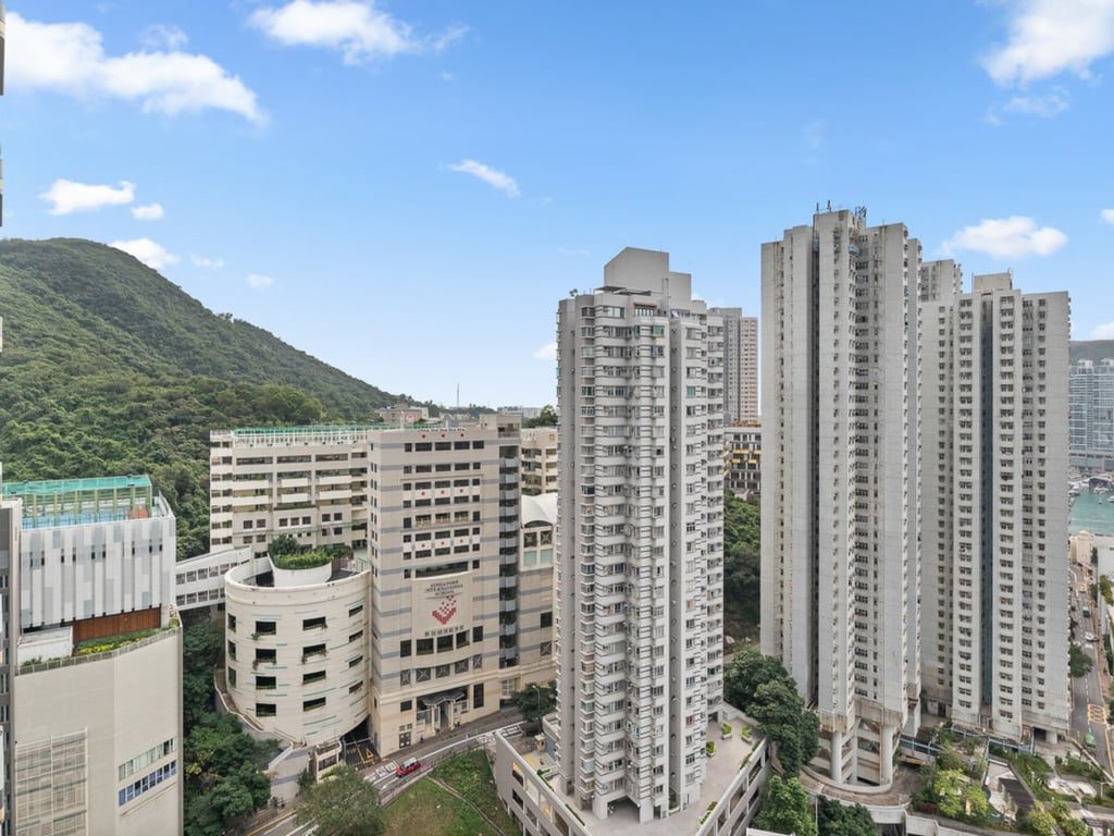 The Southside Phase 2 La Marina Twr 2