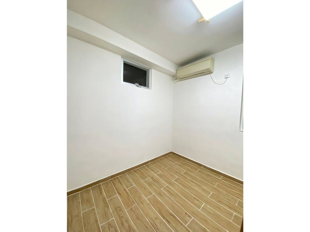 photo 7 — Brilliant Court, Kennedy Town