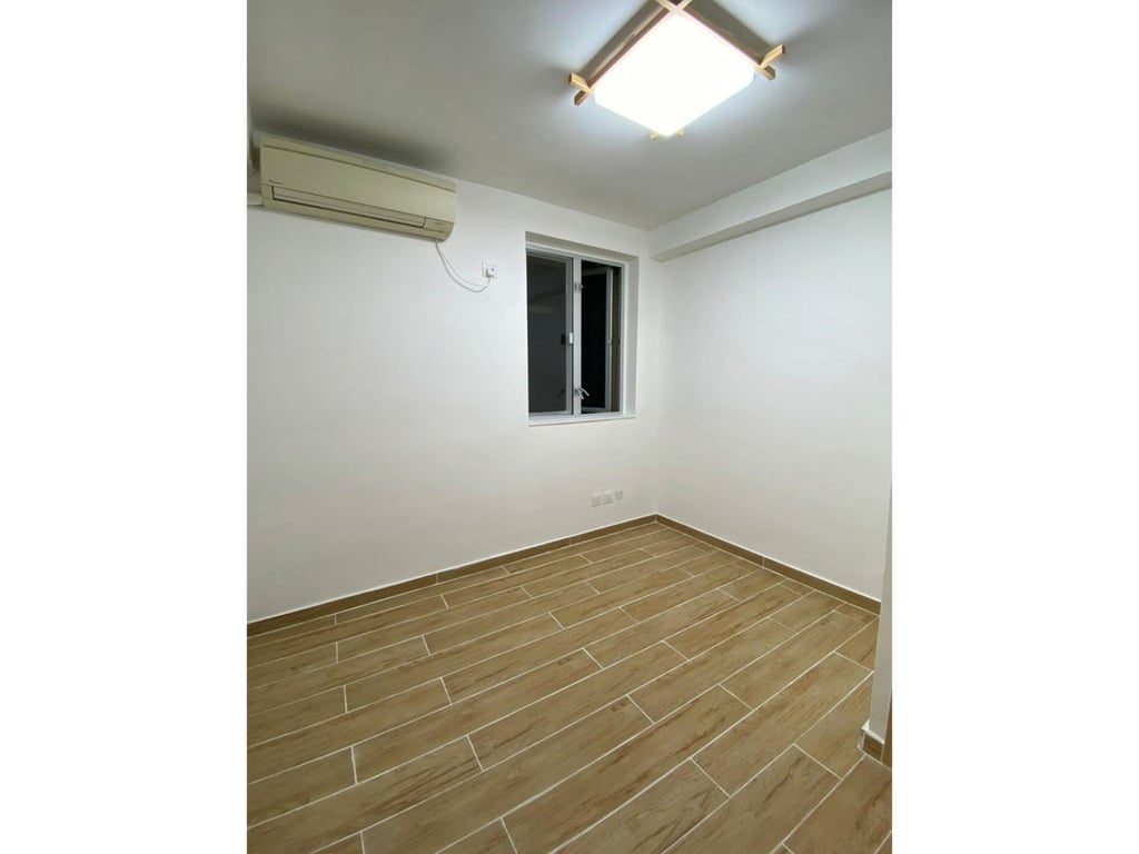 photo 8 — Brilliant Court, Kennedy Town