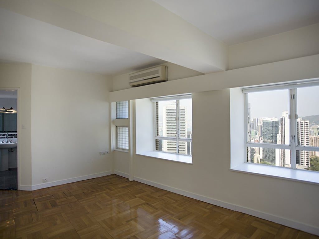 photo 4 — Birchwood Place, Mid Levels Central