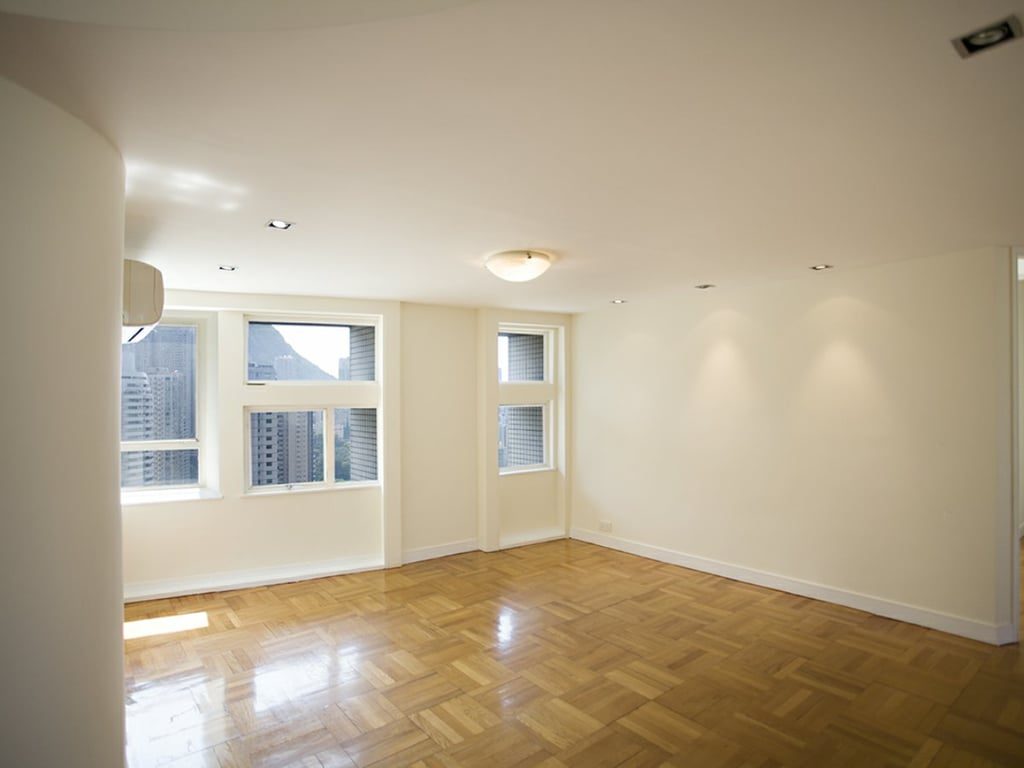 photo 8 — Birchwood Place, Mid Levels Central
