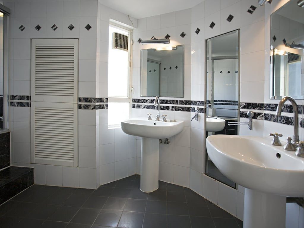 photo 10 — Birchwood Place, Mid Levels Central