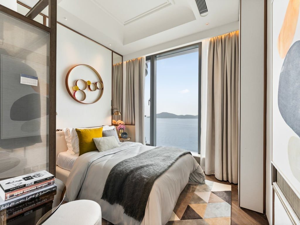 photo 13 — The Corniche, Ap Lei Chau