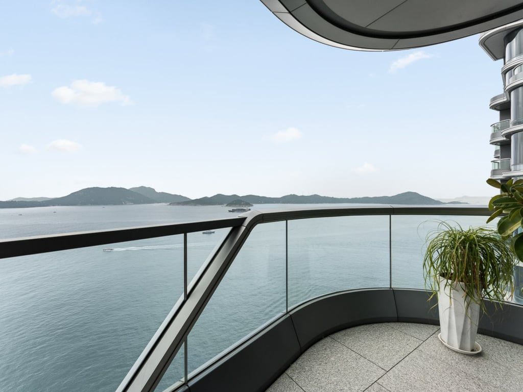 photo 2 — The Corniche, Ap Lei Chau