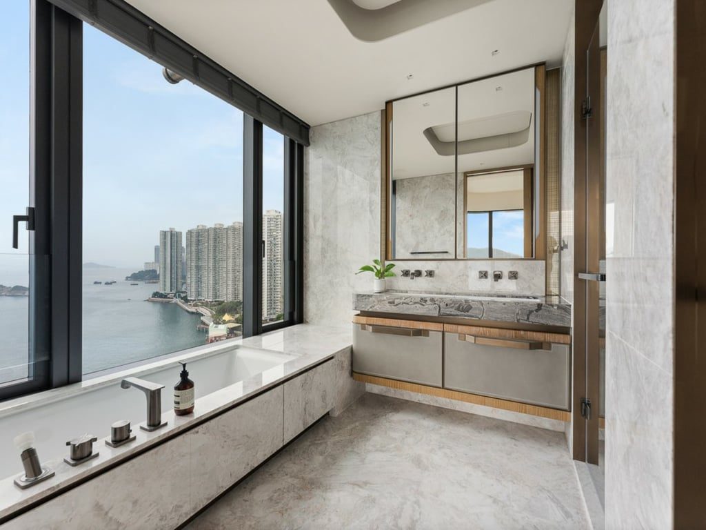 photo 8 — The Corniche, Ap Lei Chau