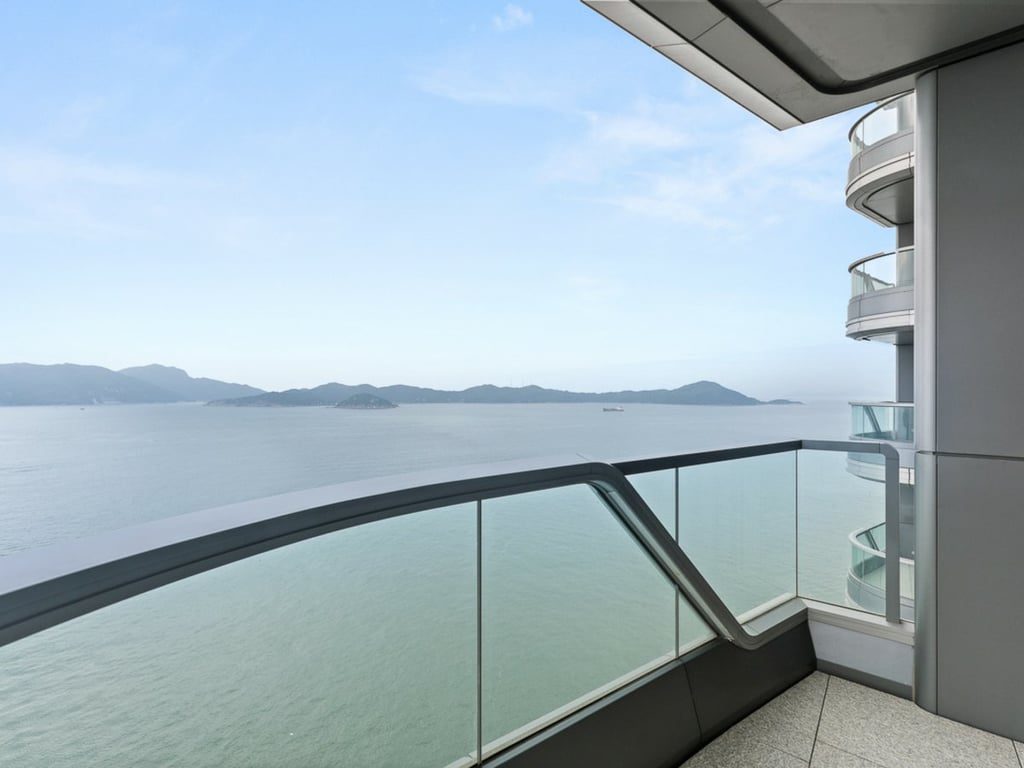 photo 3 — The Corniche, Ap Lei Chau