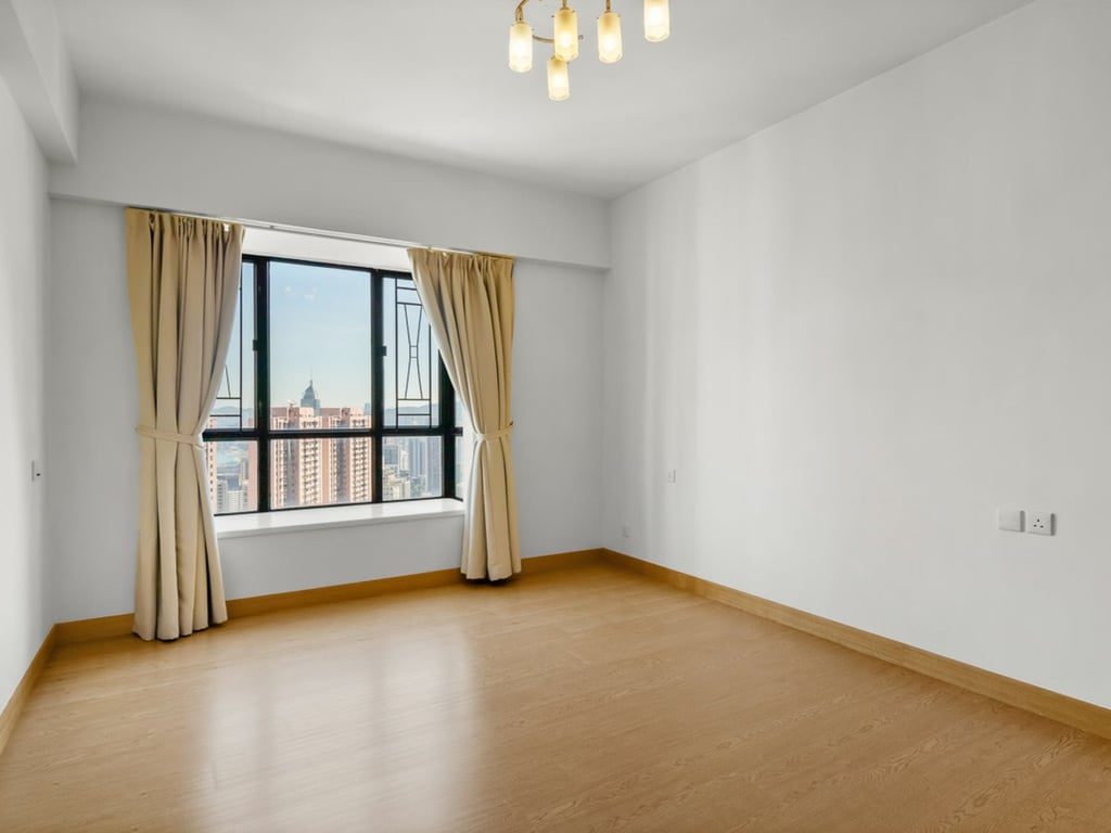 photo 6 — Clovelly Court, Mid Levels Central