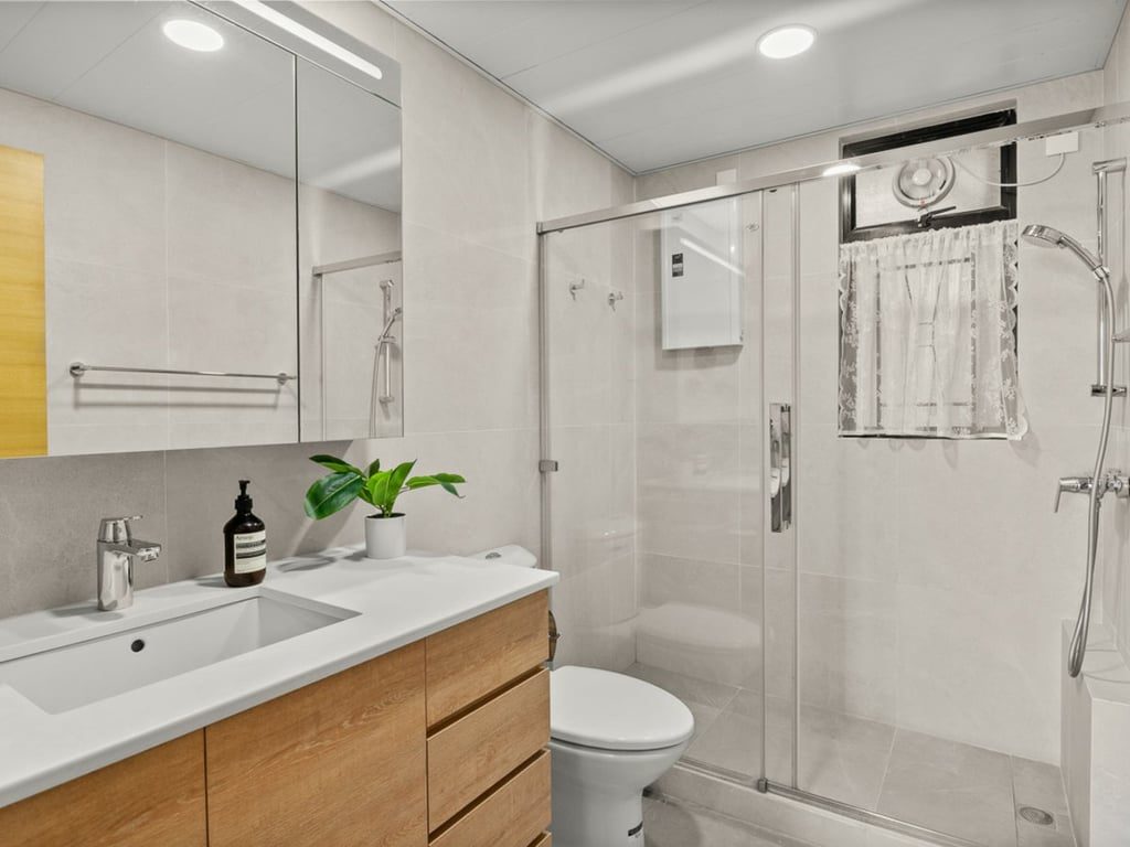 photo 7 — Clovelly Court, Mid Levels Central