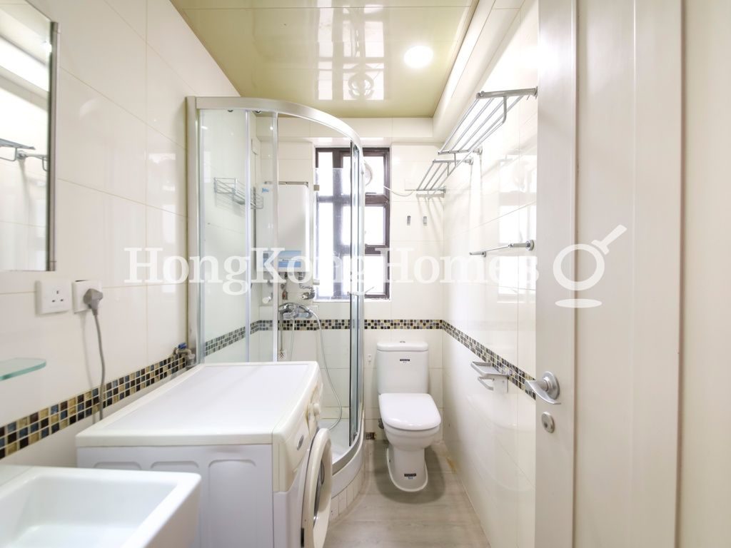 Guest Bathroom — Hawthorn Garden, Happy Valley