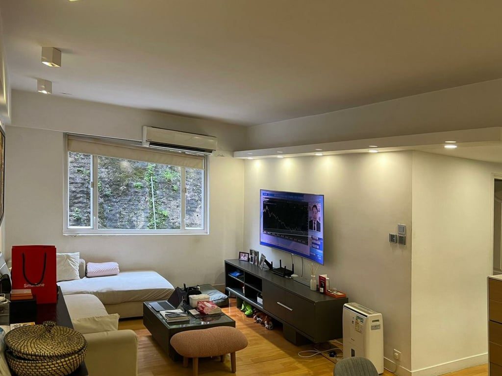 photo 2 — Mandarin Villa, Mid Levels East