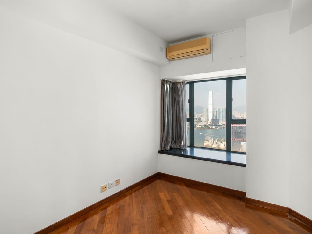 photo 7 — 80 Robinson Road, Mid Levels West