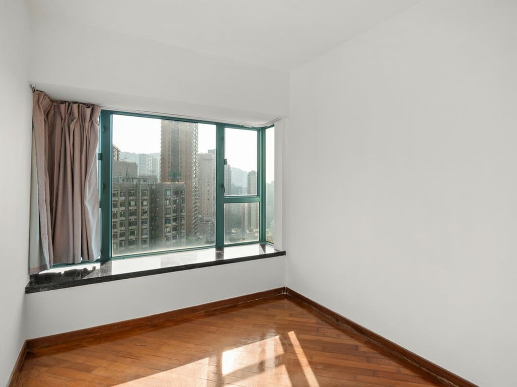 photo 9 — 80 Robinson Road, Mid Levels West