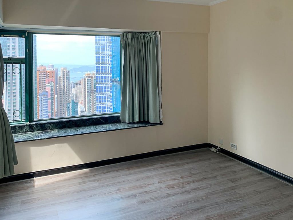 photo 6 — Robinson Place, Mid Levels West