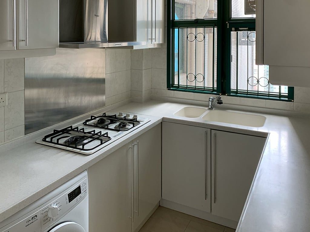 photo 9 — Robinson Place, Mid Levels West