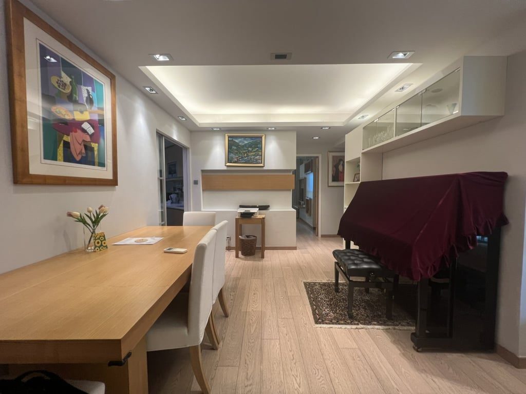 photo 2 — Seymour Place, Mid Levels West