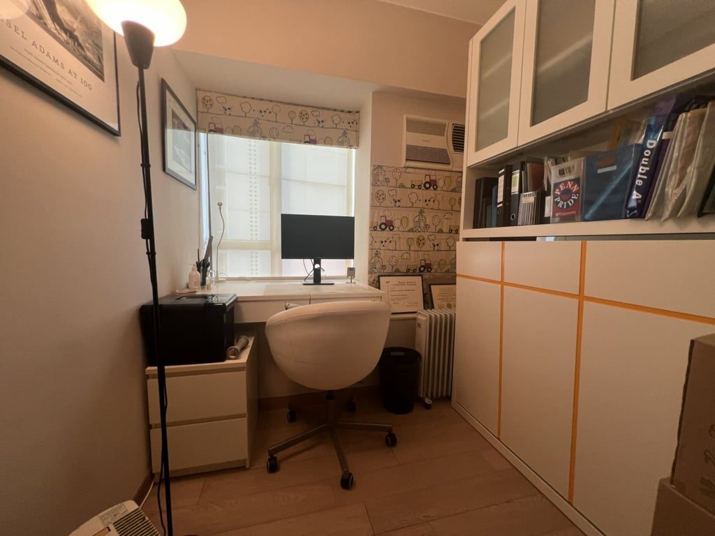 photo 5 — Seymour Place, Mid Levels West