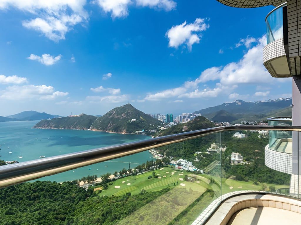 photo 3 — 37 Repulse Bay Road, Repulse Bay