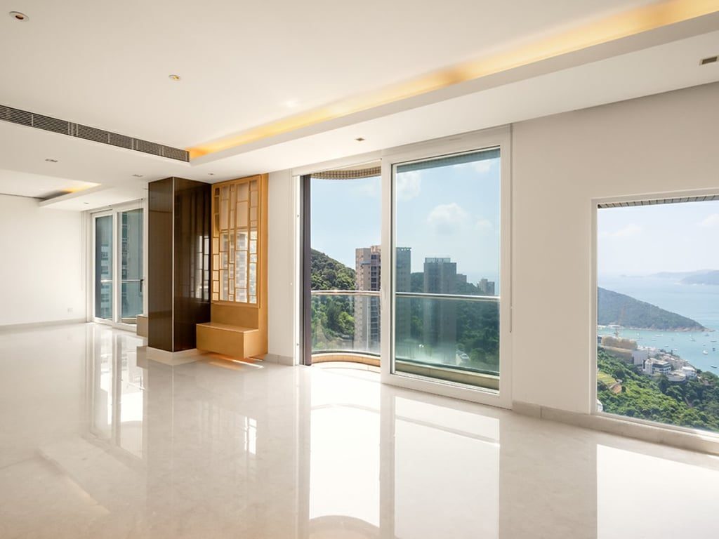 photo 5 — 37 Repulse Bay Road, Repulse Bay