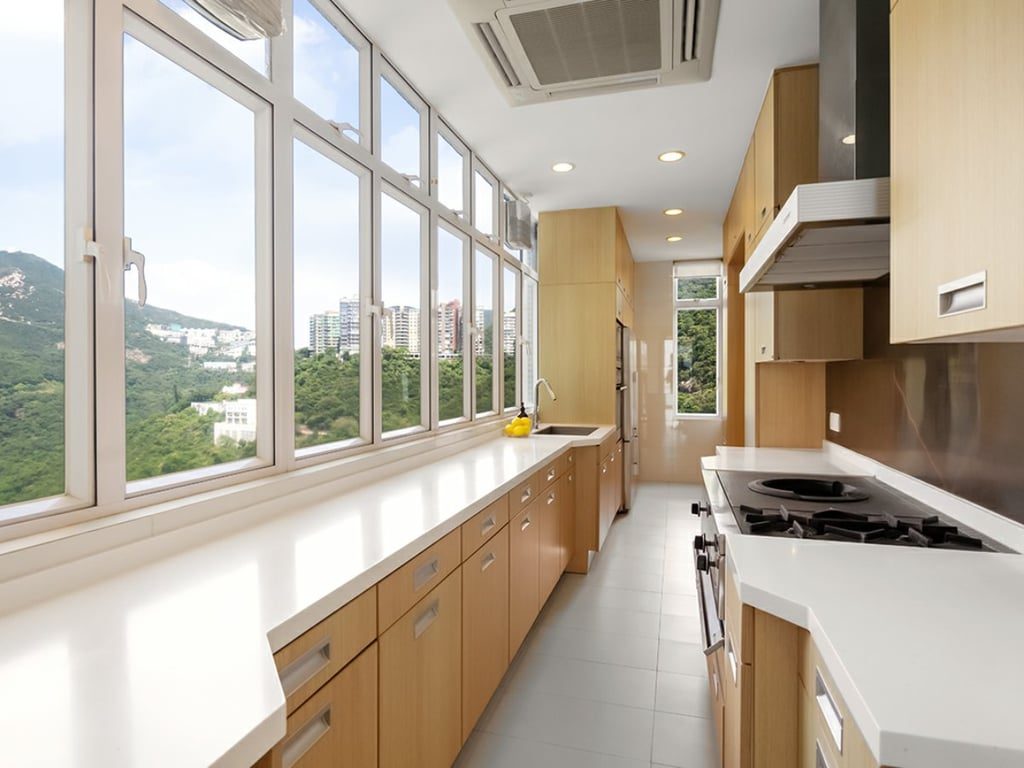 photo 8 — 37 Repulse Bay Road, Repulse Bay