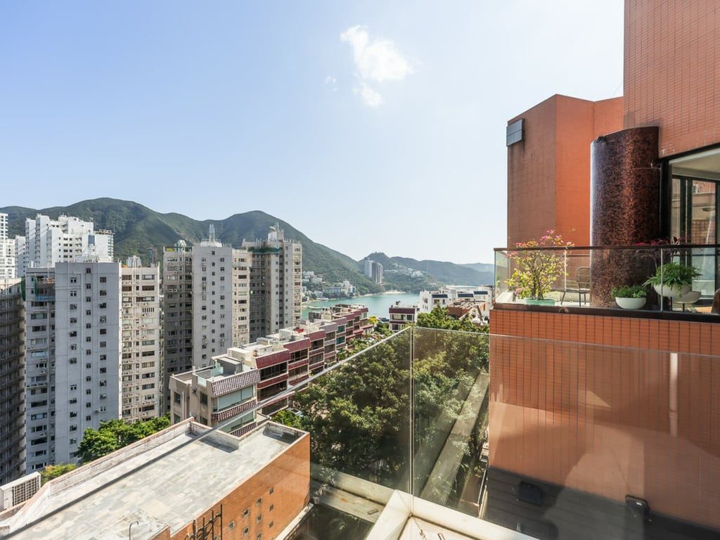 photo 12 — Belleview Place, Repulse Bay