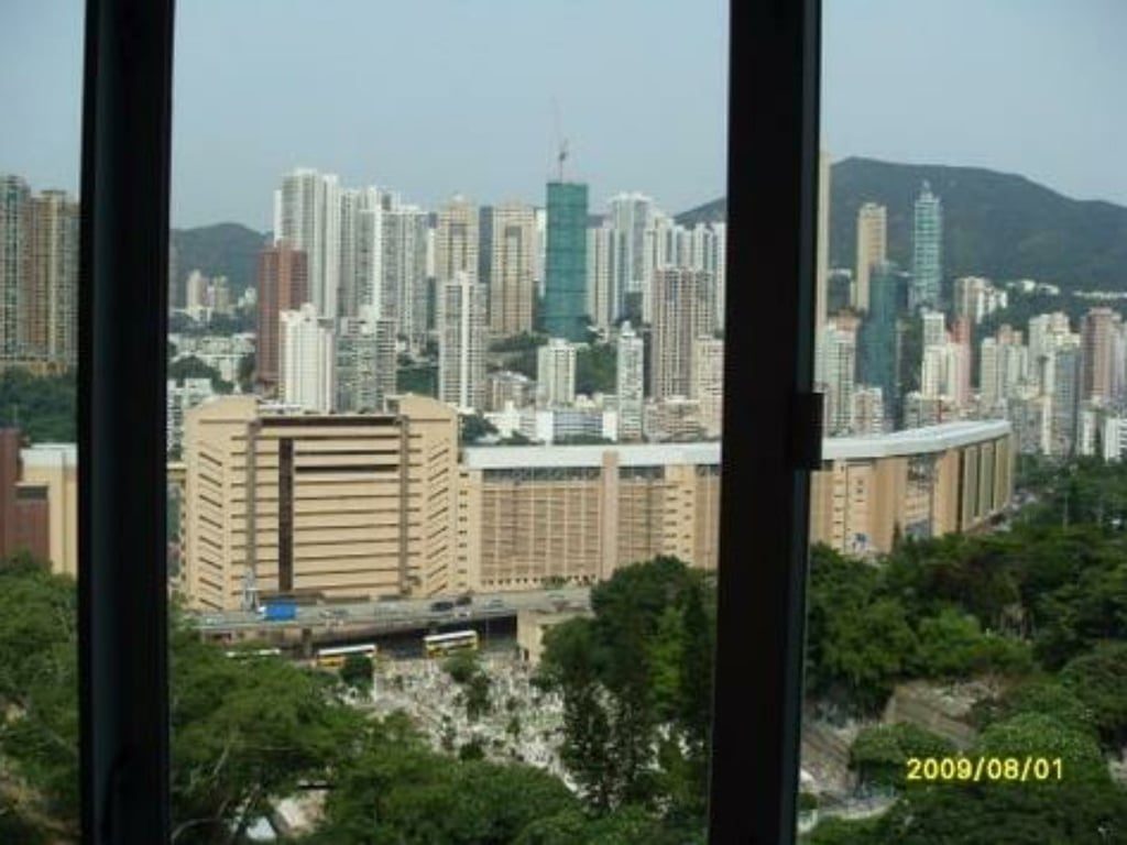 相片 14 — 東座，東半山