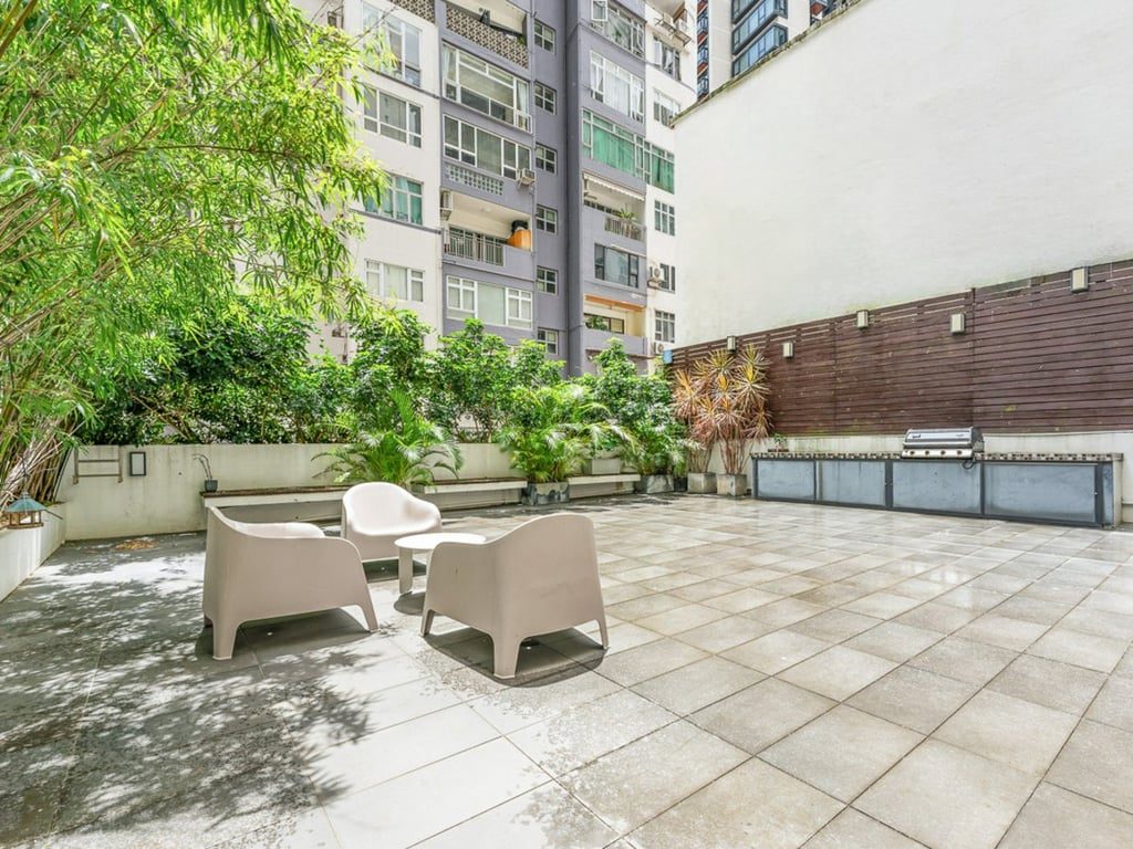 photo 2 — Grand Court, Happy Valley