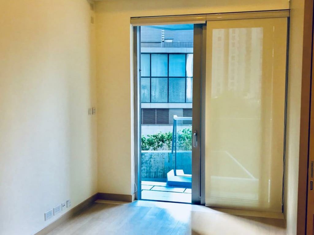 photo 2 — Island Residence, Sai Wan Ho