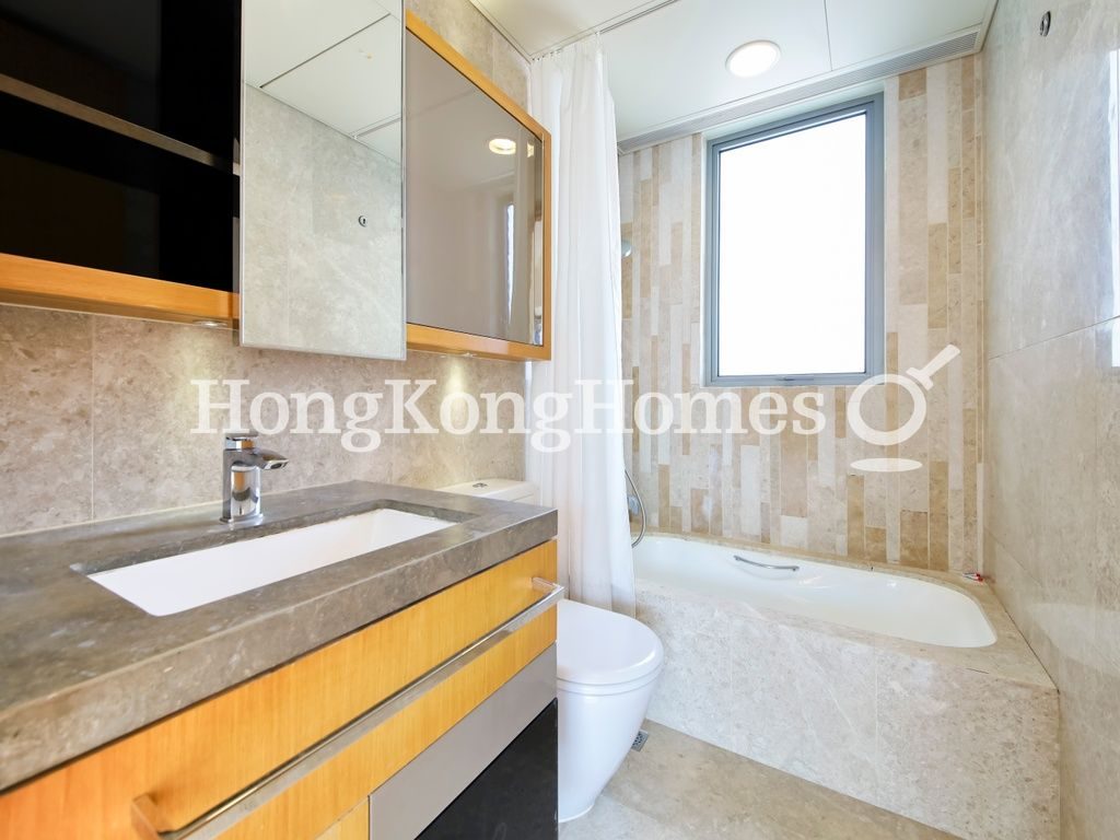 Master Bathroom — 形品，北角
