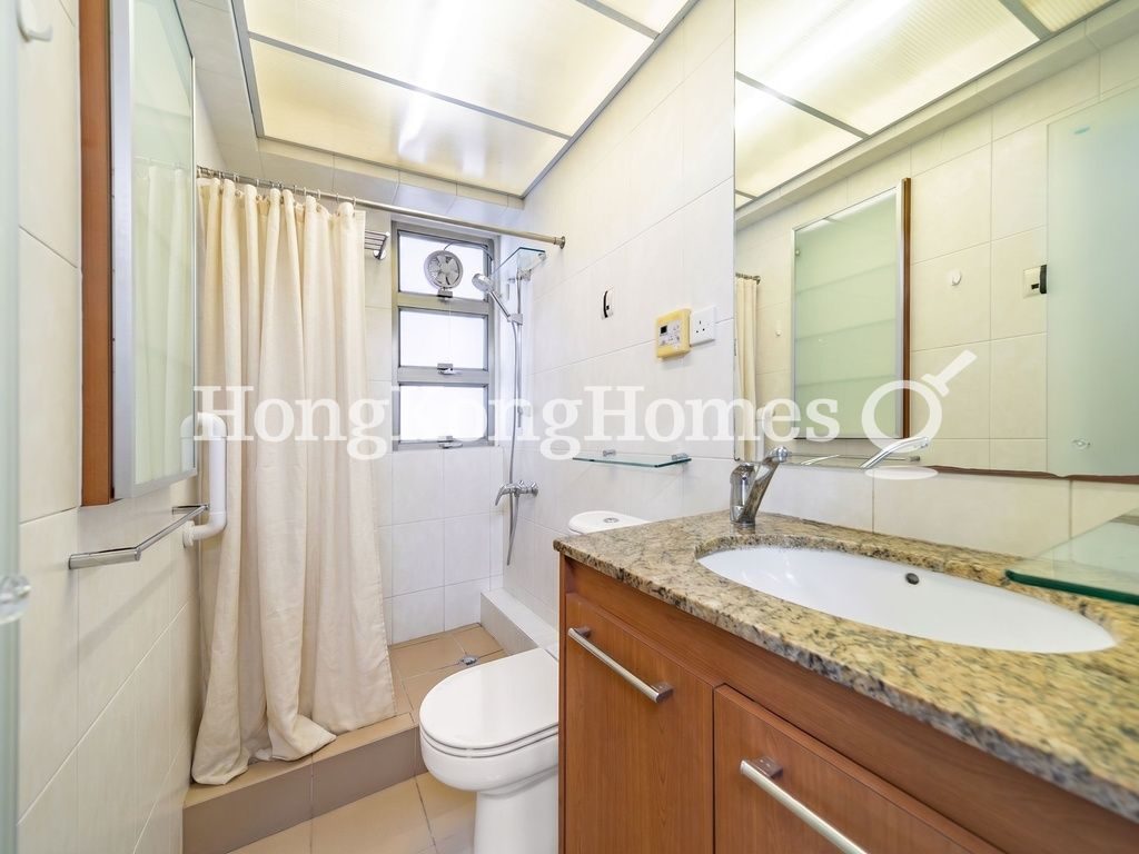 Master Bathroom — 鳳凰閣 - 第02座，東半山