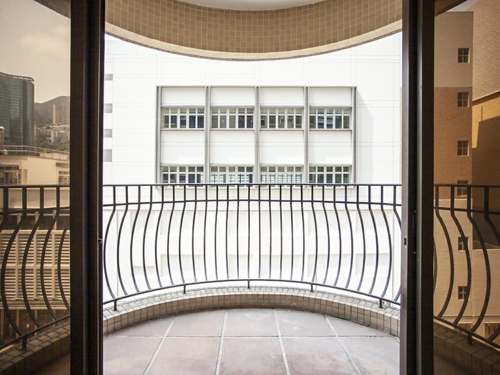 photo 2 — Winfield Building, Happy Valley