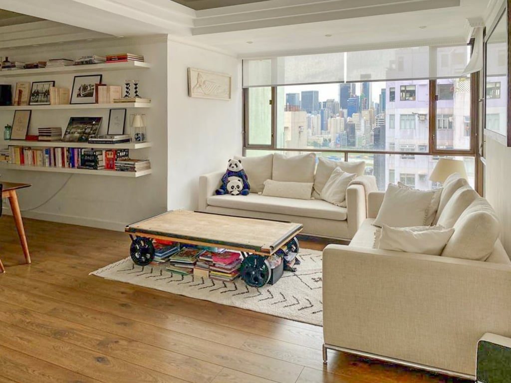 photo 2 — La Vogue Court, Happy Valley