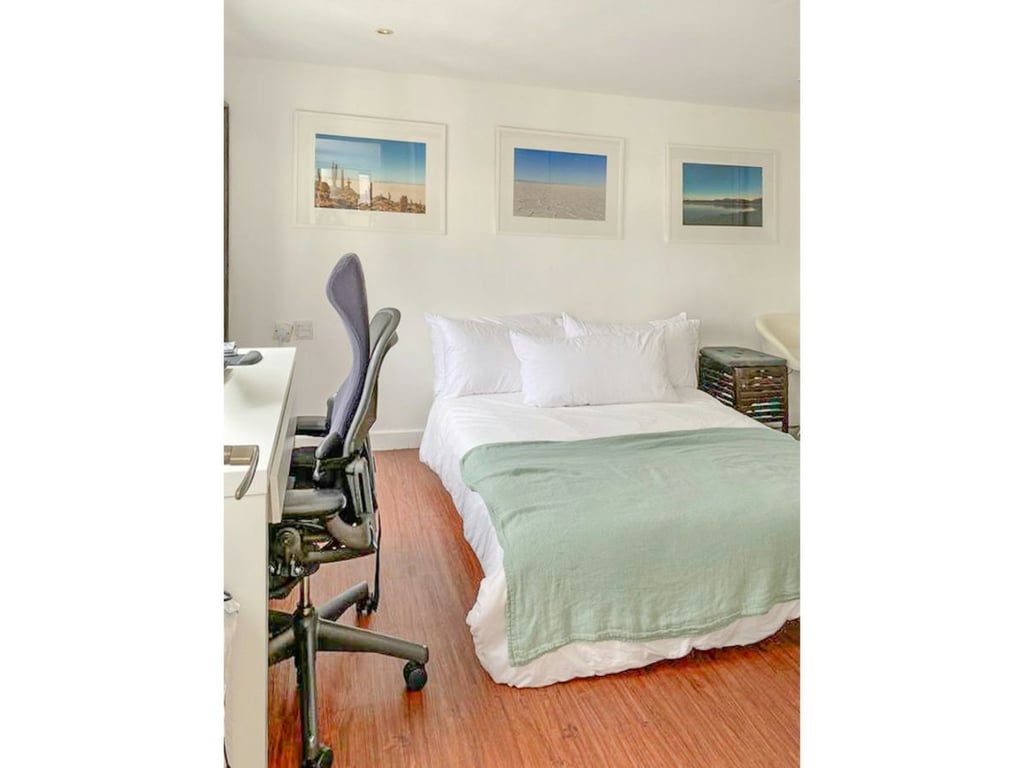 photo 9 — La Vogue Court, Happy Valley
