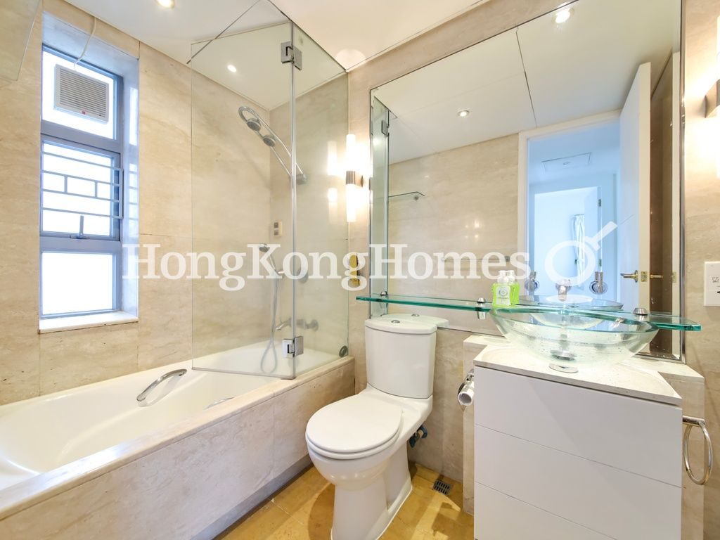 Guest Bathroom — Residence Bel-air - Phase 01, Tower 01, Pokfulam