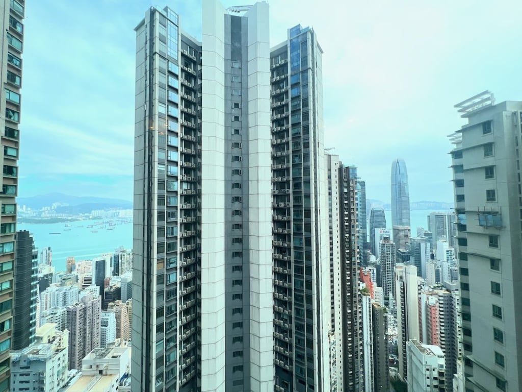photo 2 — Robinson Place, Mid Levels West