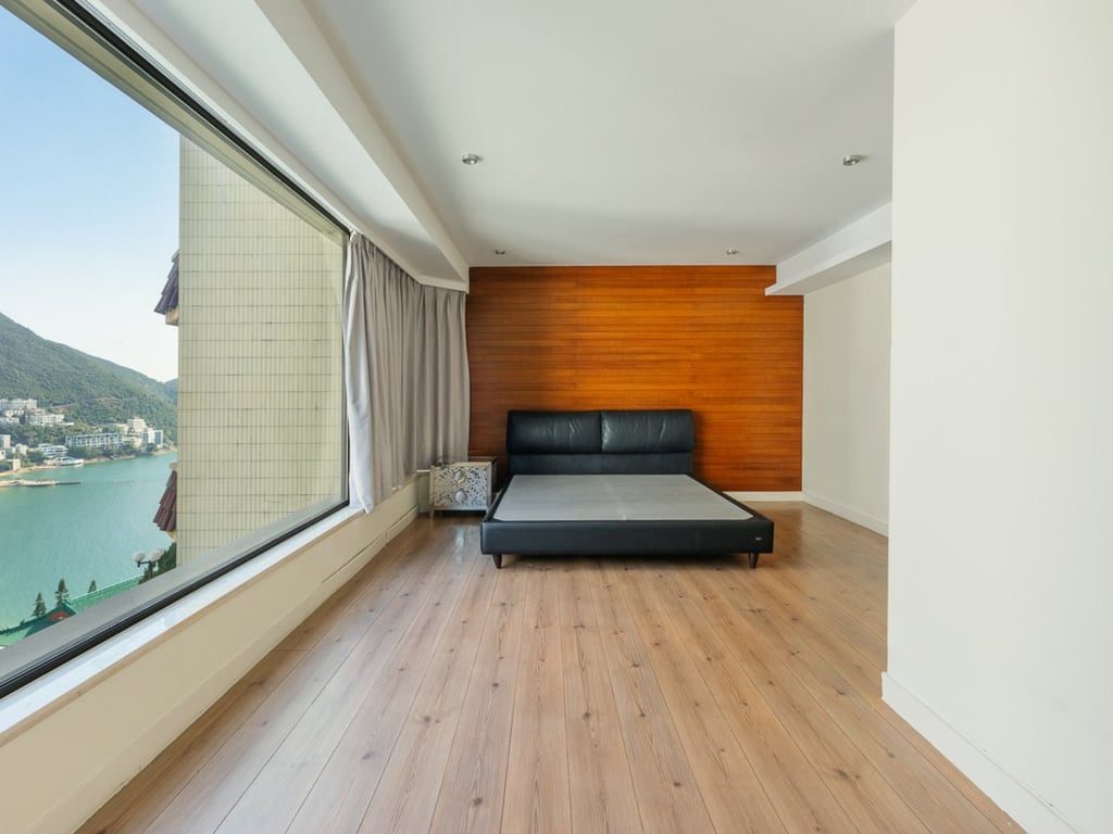 photo 8 — Repulse Bay Heights, Repulse Bay