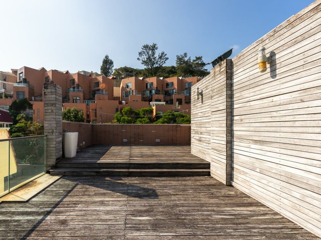 photo 10 — Repulse Bay Heights, Repulse Bay