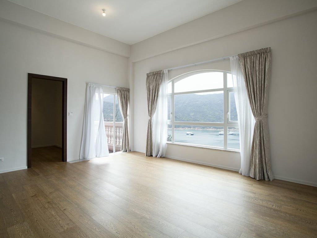 photo 14 — Redhill Peninsula - Cedar Drive, Tai Tam