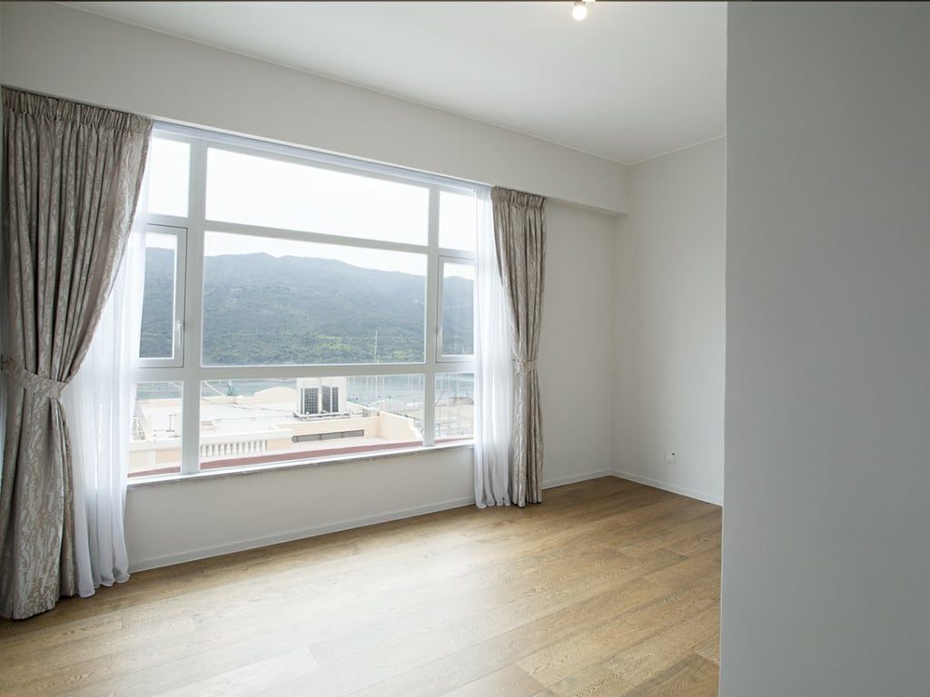 photo 9 — Redhill Peninsula - Cedar Drive, Tai Tam