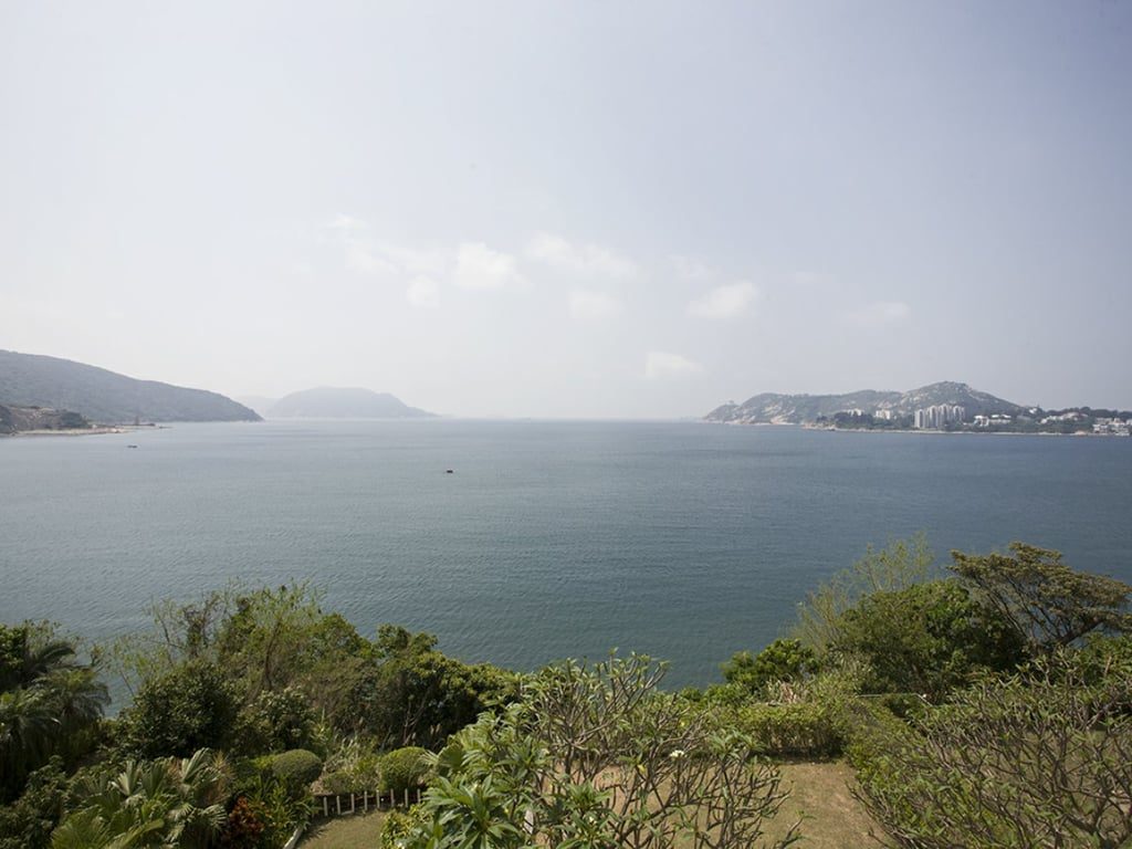 photo 9 — Redhill Peninsula - Cedar Drive, Tai Tam