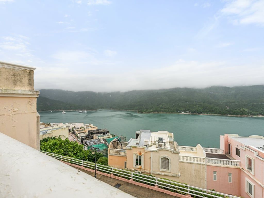 photo 14 — Redhill Peninsula - Palm Drive, Tai Tam