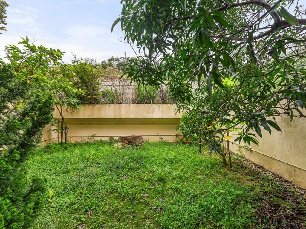 photo 4 — Redhill Peninsula - Palm Drive, Tai Tam
