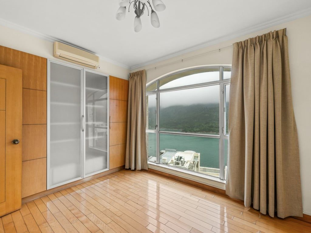 photo 8 — Redhill Peninsula - Palm Drive, Tai Tam