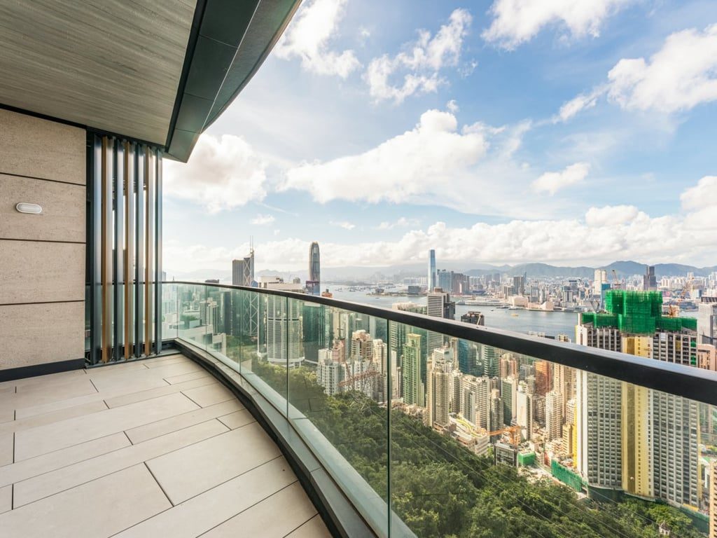 photo 3 — Infinity, The Peak