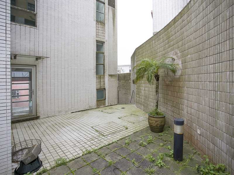 photo 14 — Sunshine Villa, The Peak