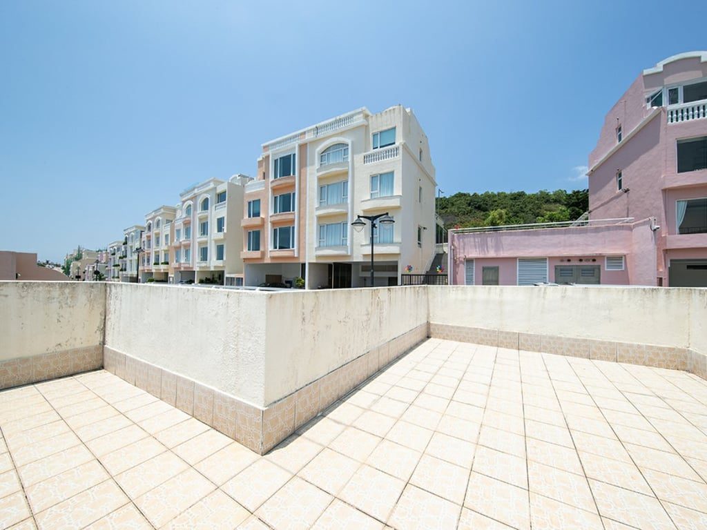 photo 15 — Redhill Peninsula - Cedar Drive, Tai Tam