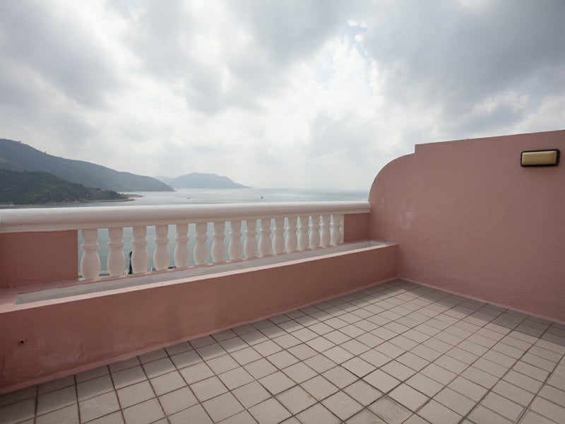photo 3 — Redhill Peninsula - Palm Drive, Tai Tam