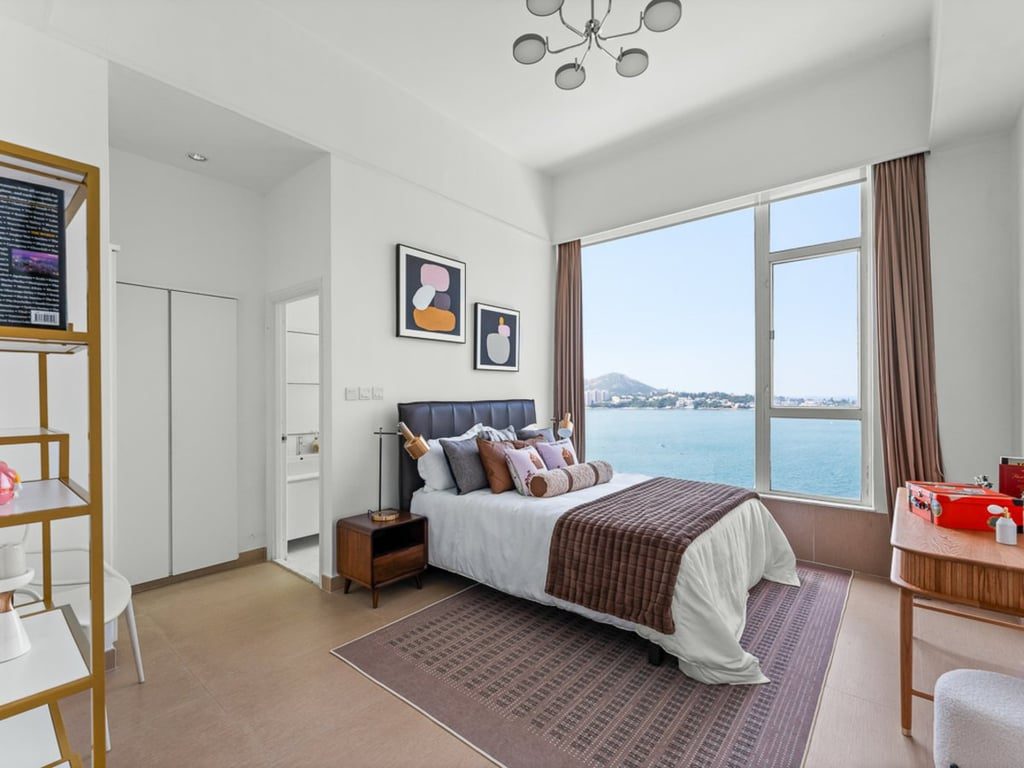 photo 17 — Redhill Peninsula - Palm Drive, Tai Tam