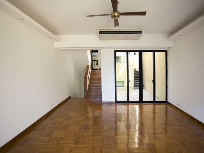 photo 4 — Stanley Court, Stanley
